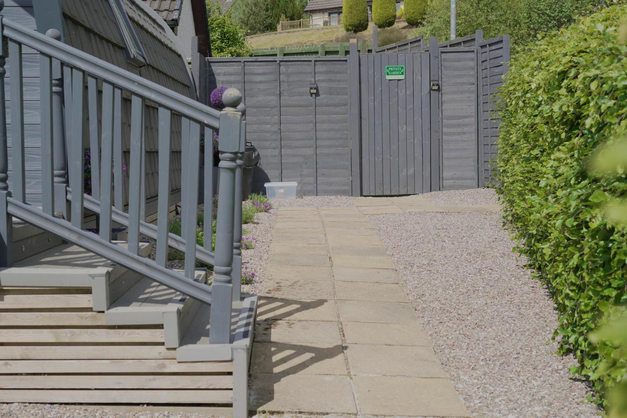 Apartament Bonny Wee Snug - Pod In Spean Bridge Zewnętrze zdjęcie