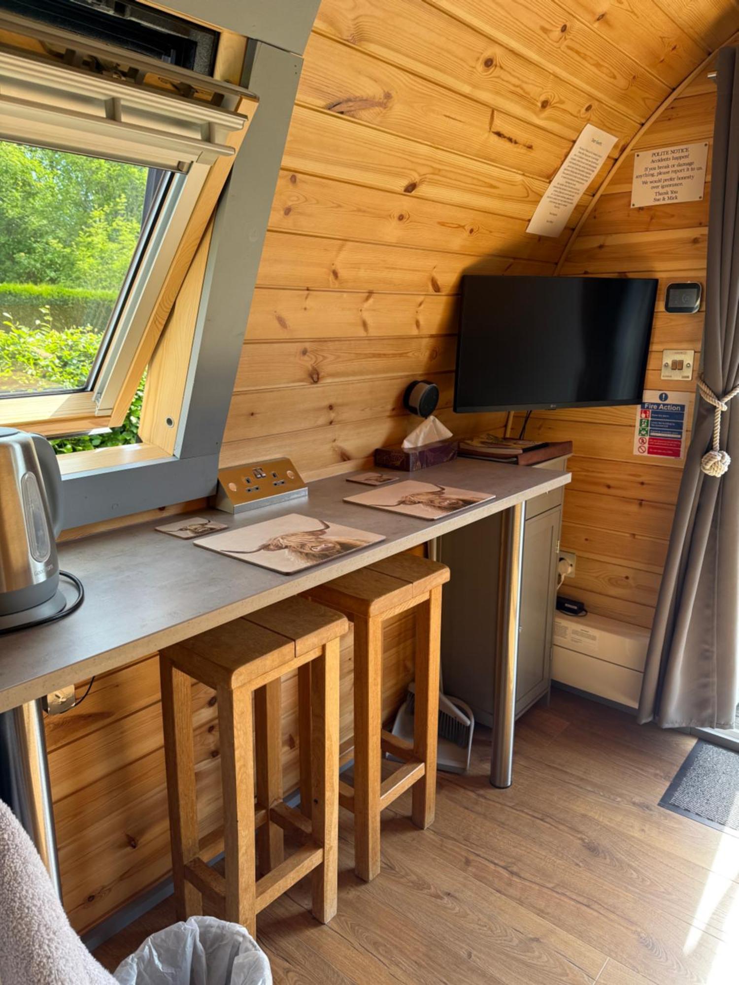 Apartament Bonny Wee Snug - Pod In Spean Bridge Zewnętrze zdjęcie