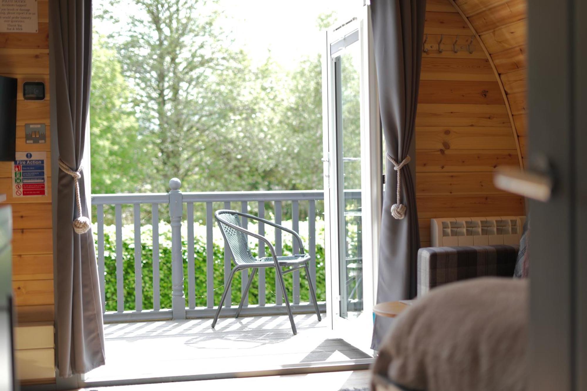 Apartament Bonny Wee Snug - Pod In Spean Bridge Zewnętrze zdjęcie